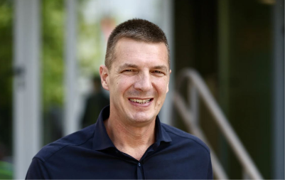 Andrej Vučić čeka pravdu: Suđenje za tabloidne laži koncerna Vijesti odloženo za iduću godinu